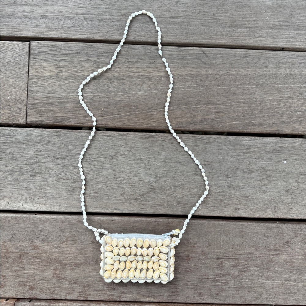 VINTAGE Mini Shell Bag 🐚 - Picture 3 of 3